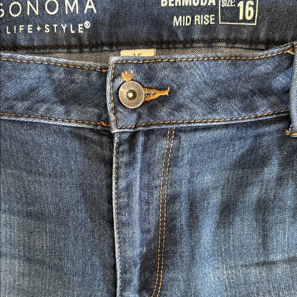 Sonoma Women's Denim Blue Bermuda Shorts Mid Rise - Picture 4 of 6